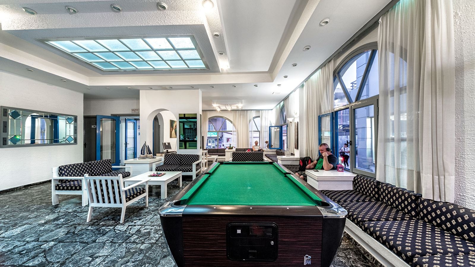 bars-lobby-bar