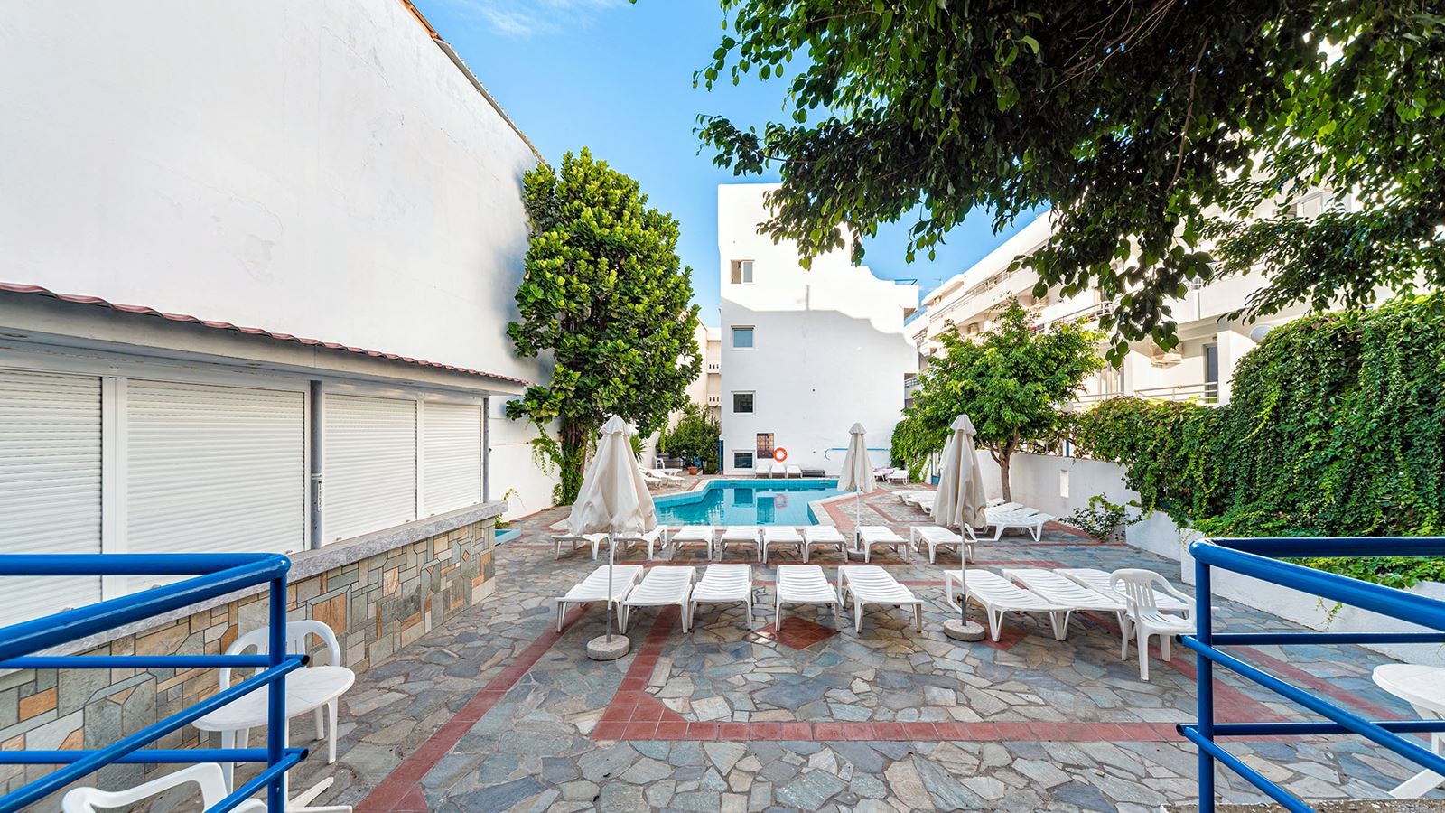 pools-outdoor-pool