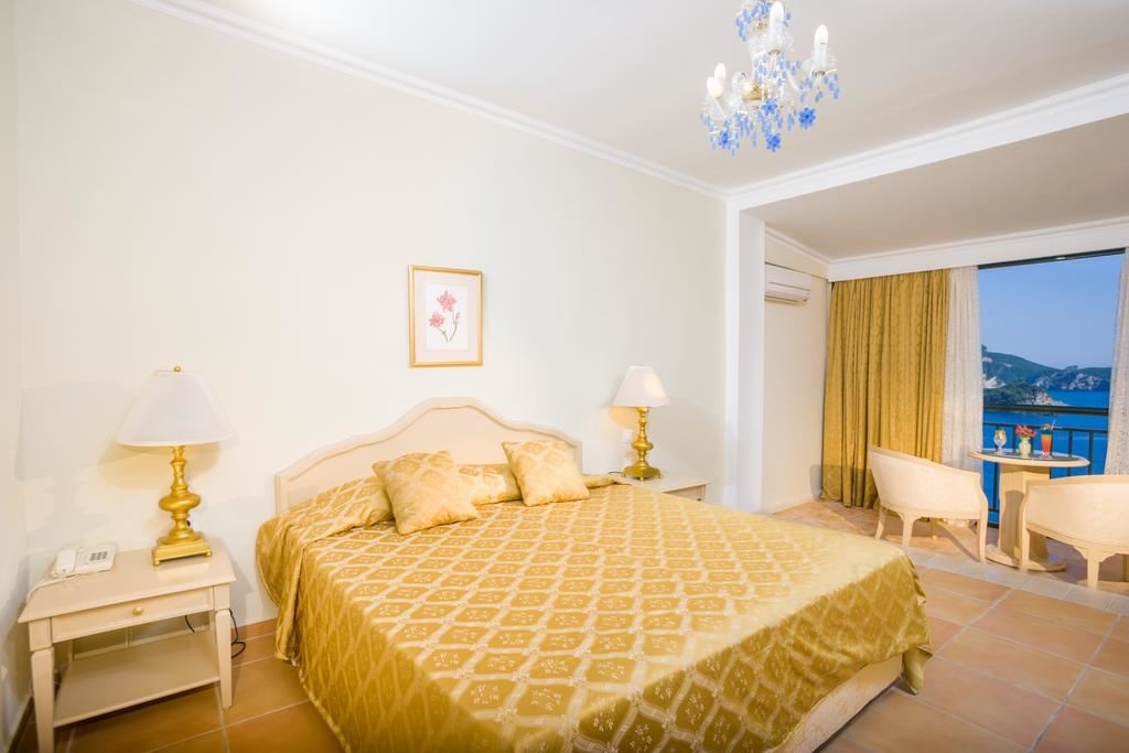 rooms-bungalow-scenic-sea-view