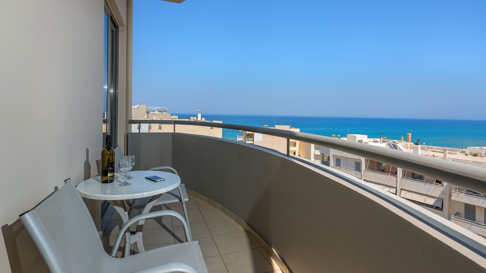 rooms-icarus-family-suite