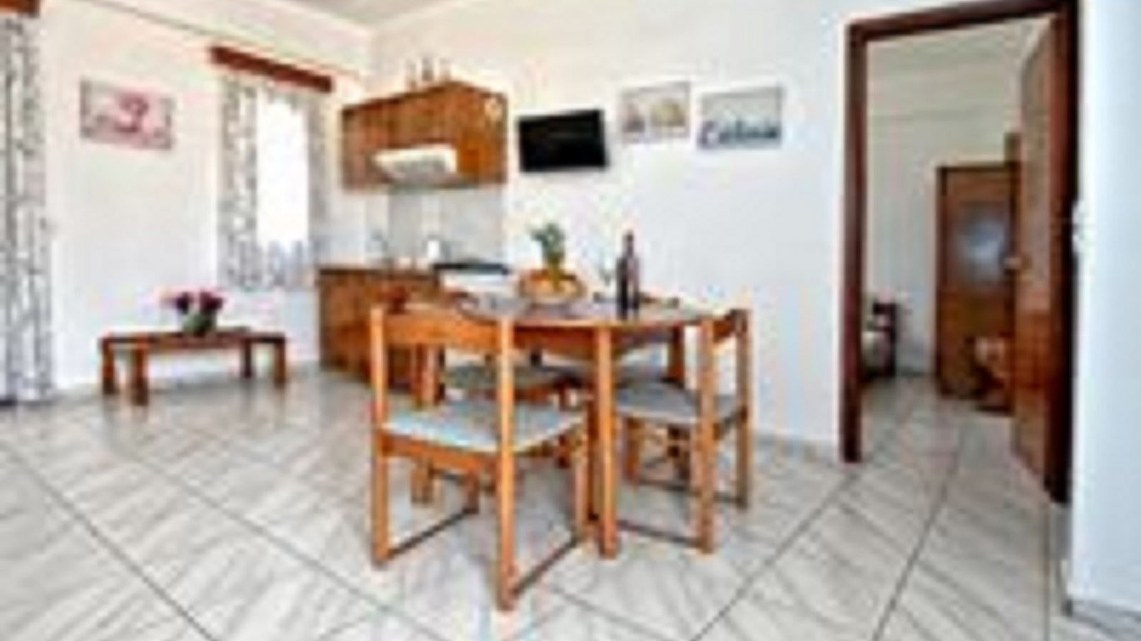 rooms-apartment-seaview