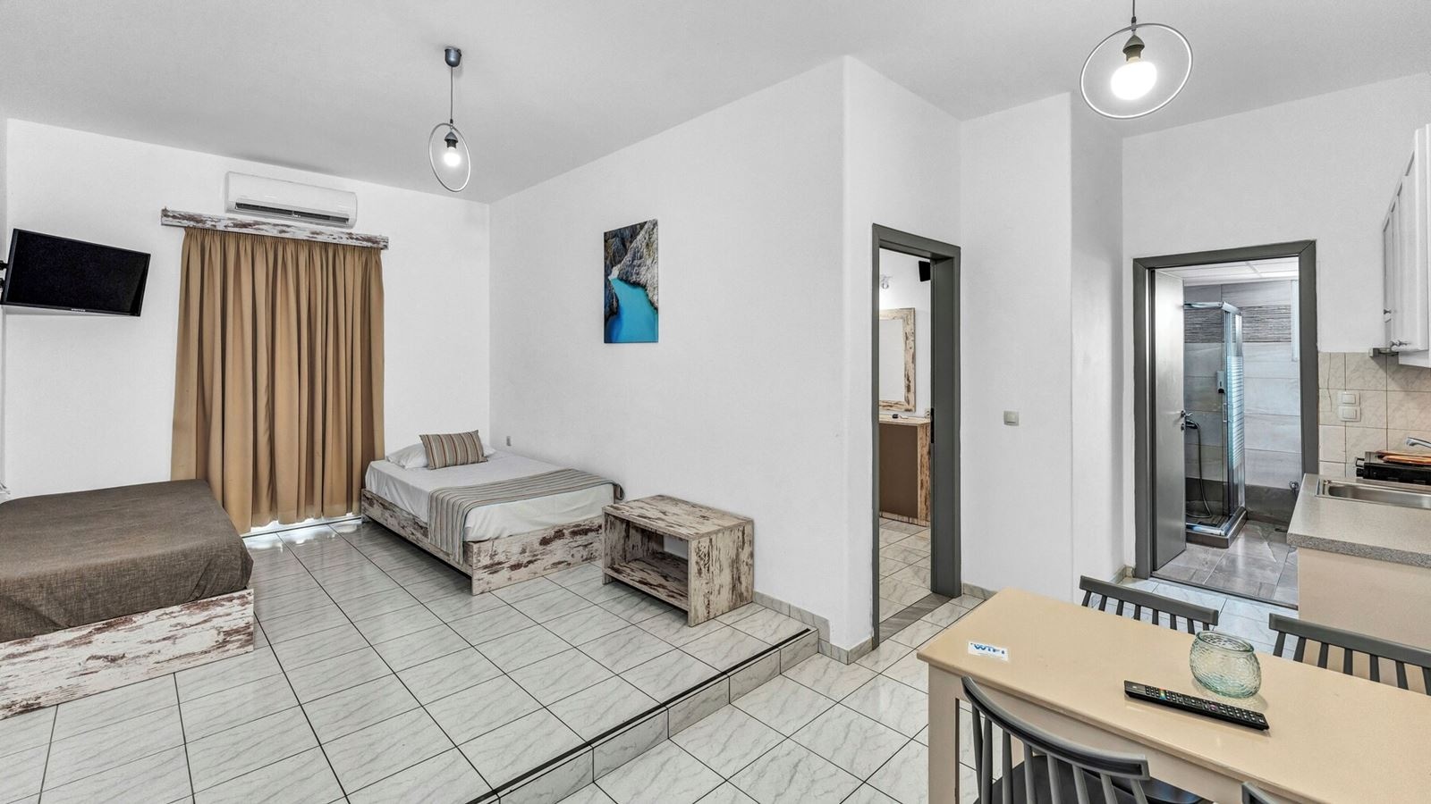 rooms-suite-junior-1-bedroom--living-room-triple-balcony-or-terrace