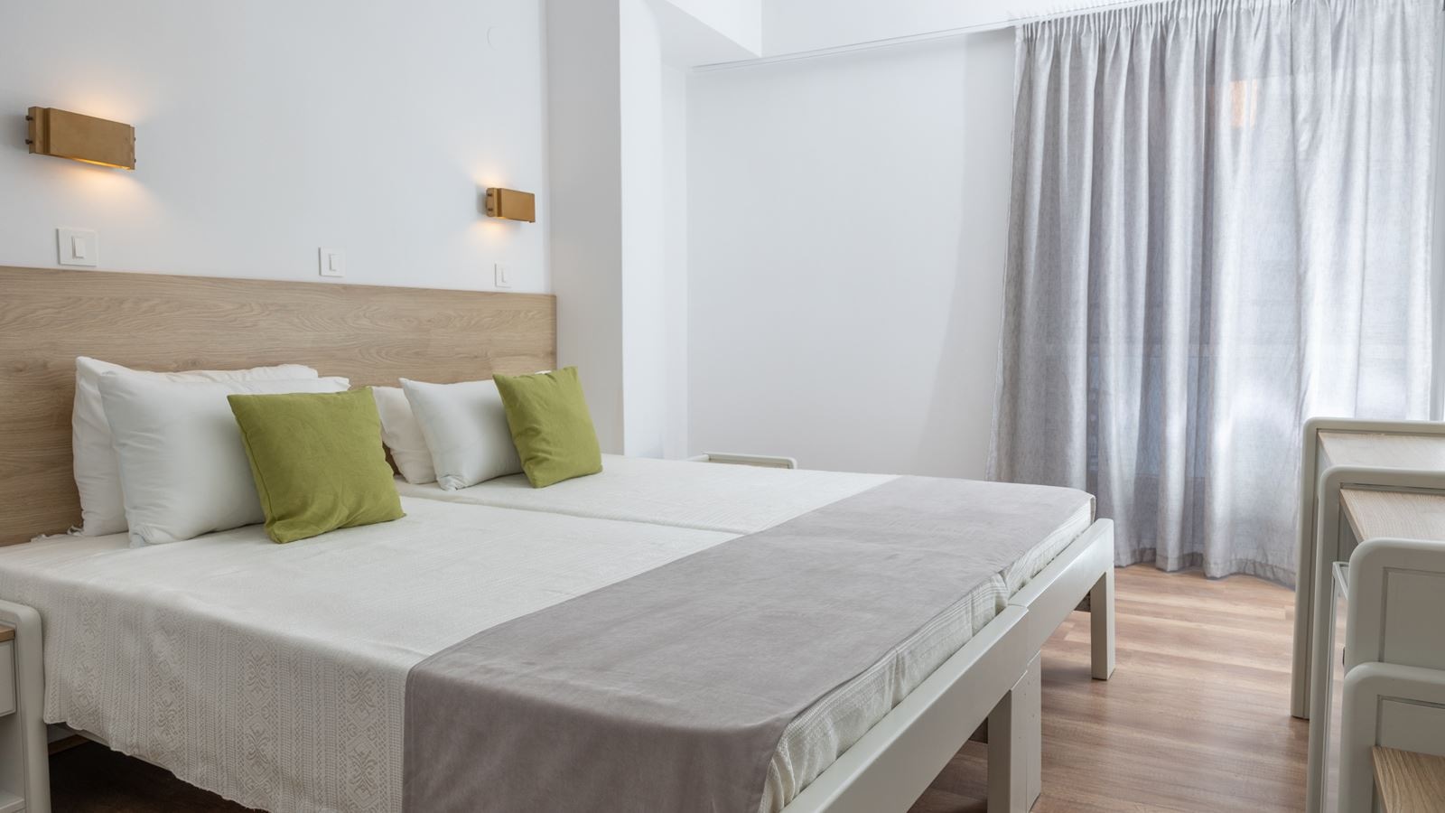 rooms-room-double-balcony-or-terrace