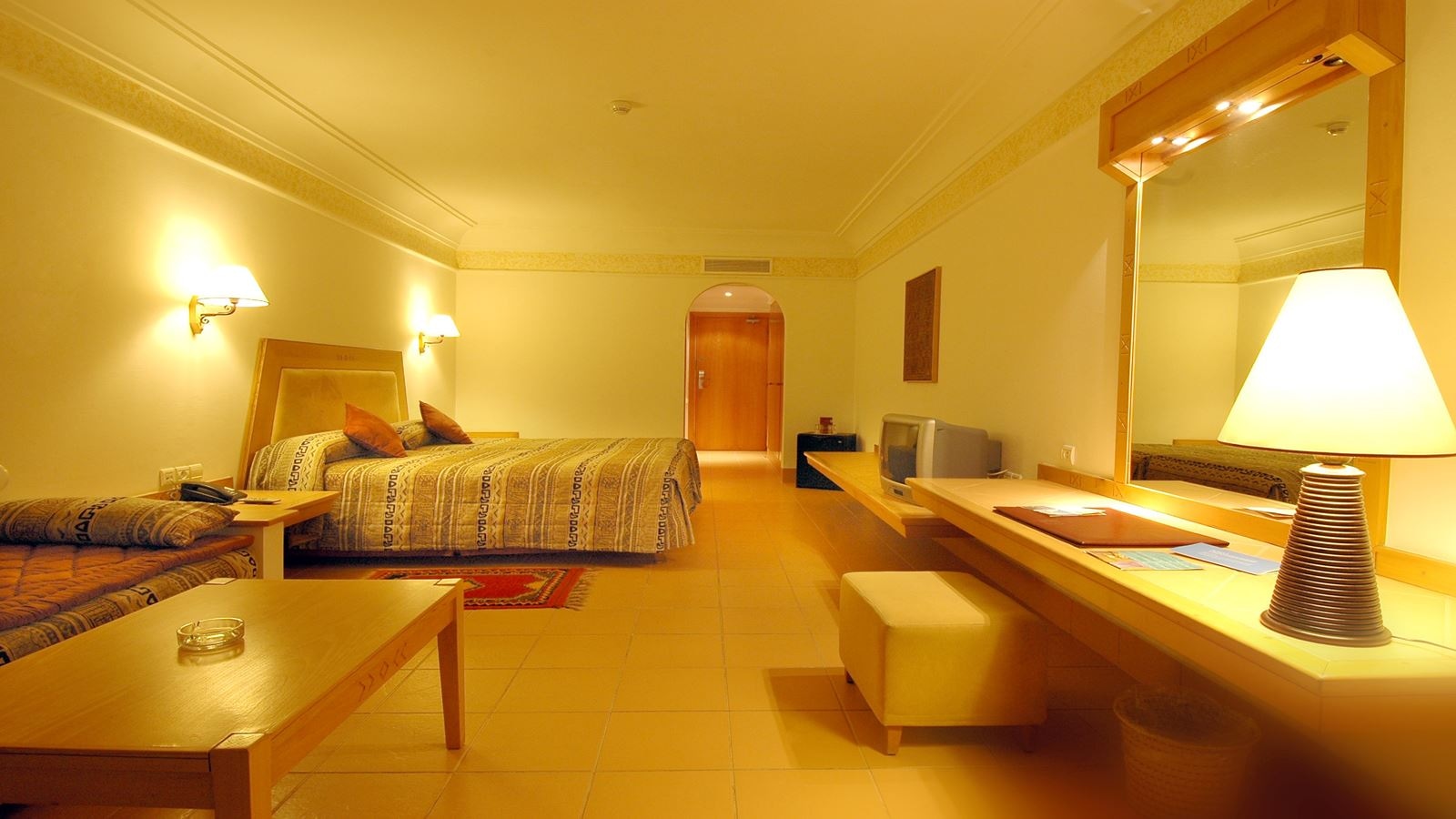 rooms-superior-pool-view