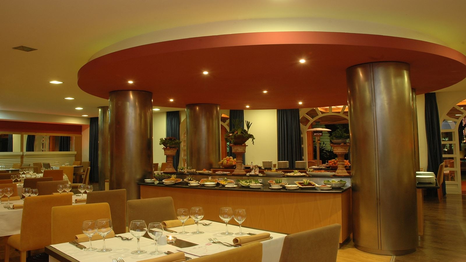 restaurants-main-restaurant