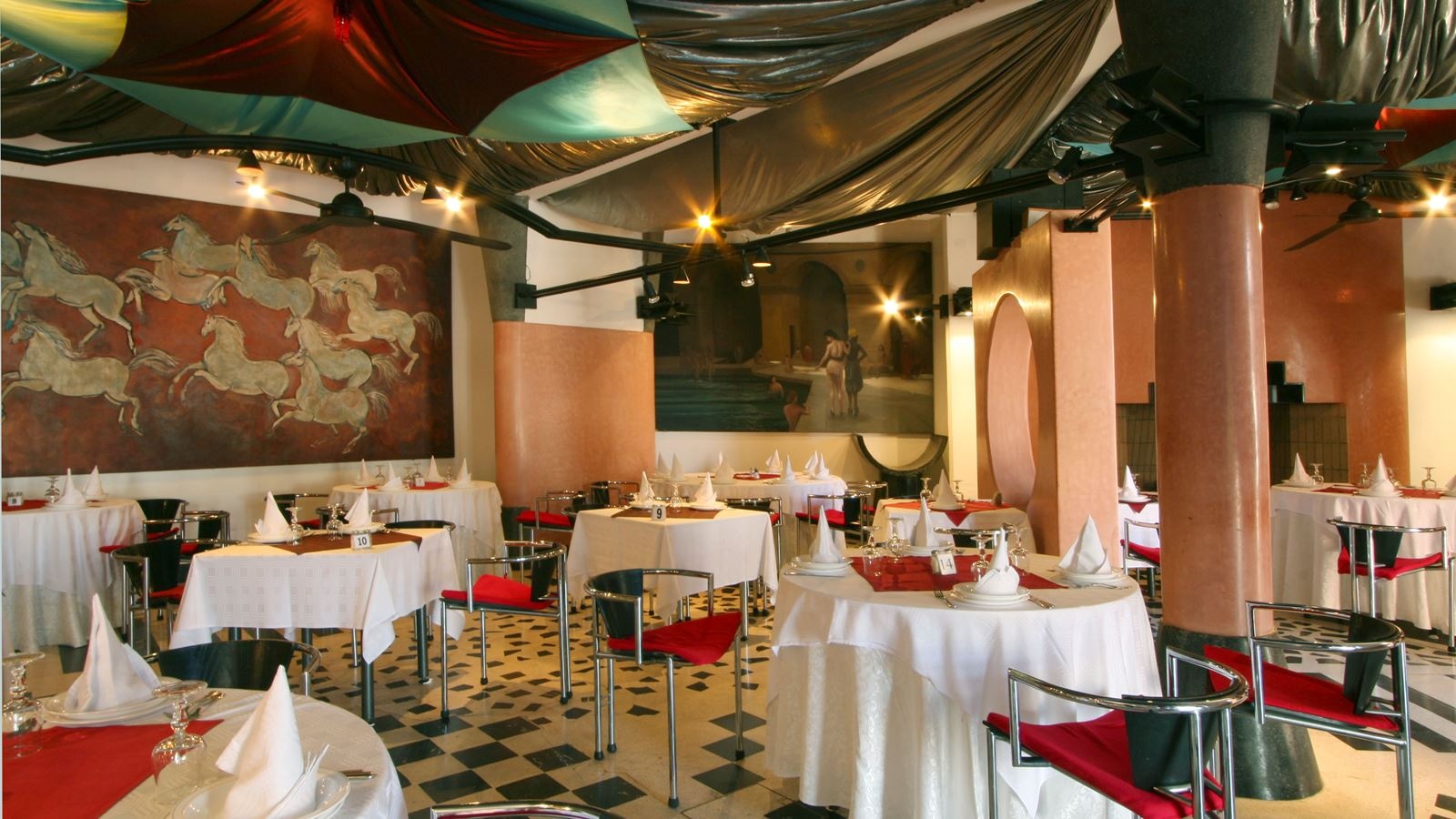 restaurants-main-restaurant