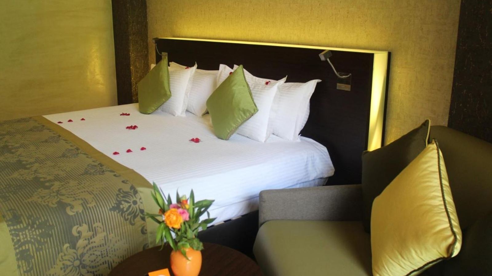 rooms-single-deluxe-room---balcony-or-terrace-