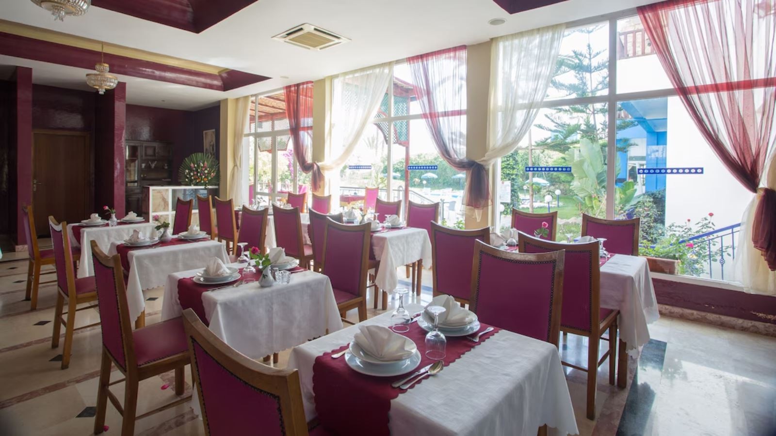 restaurants-restaurants