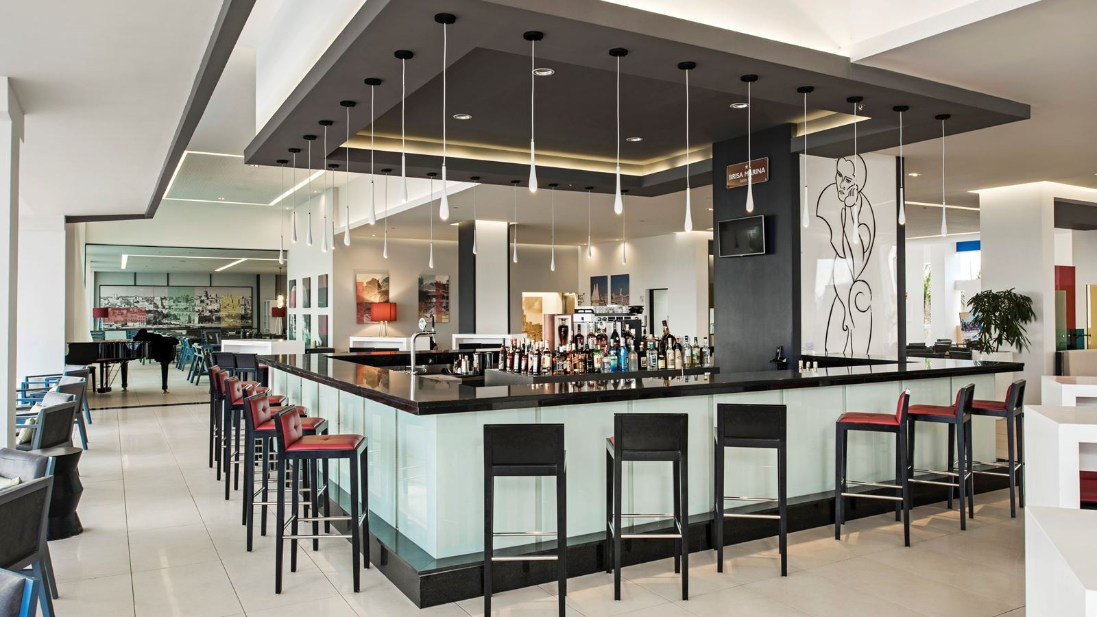 bars-brisa-marina-lobby-bar