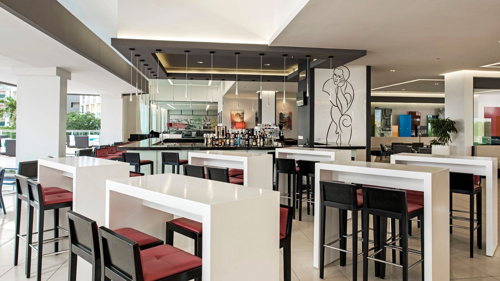 bars-brisa-marina-lobby-bar