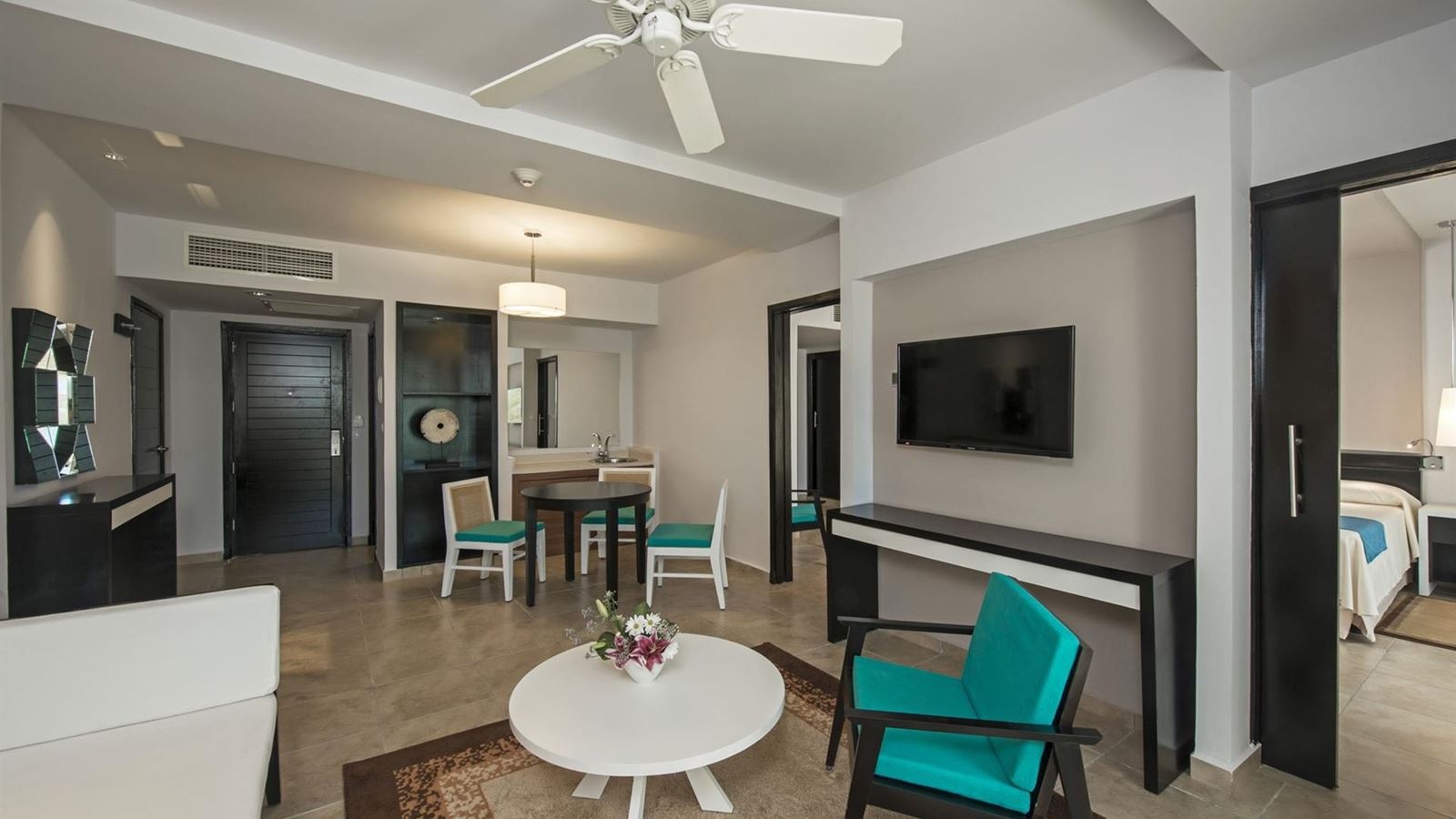 rooms-suite-room