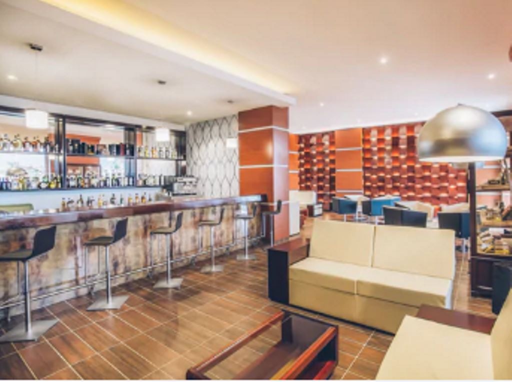 bars-cigar-bar-aromas