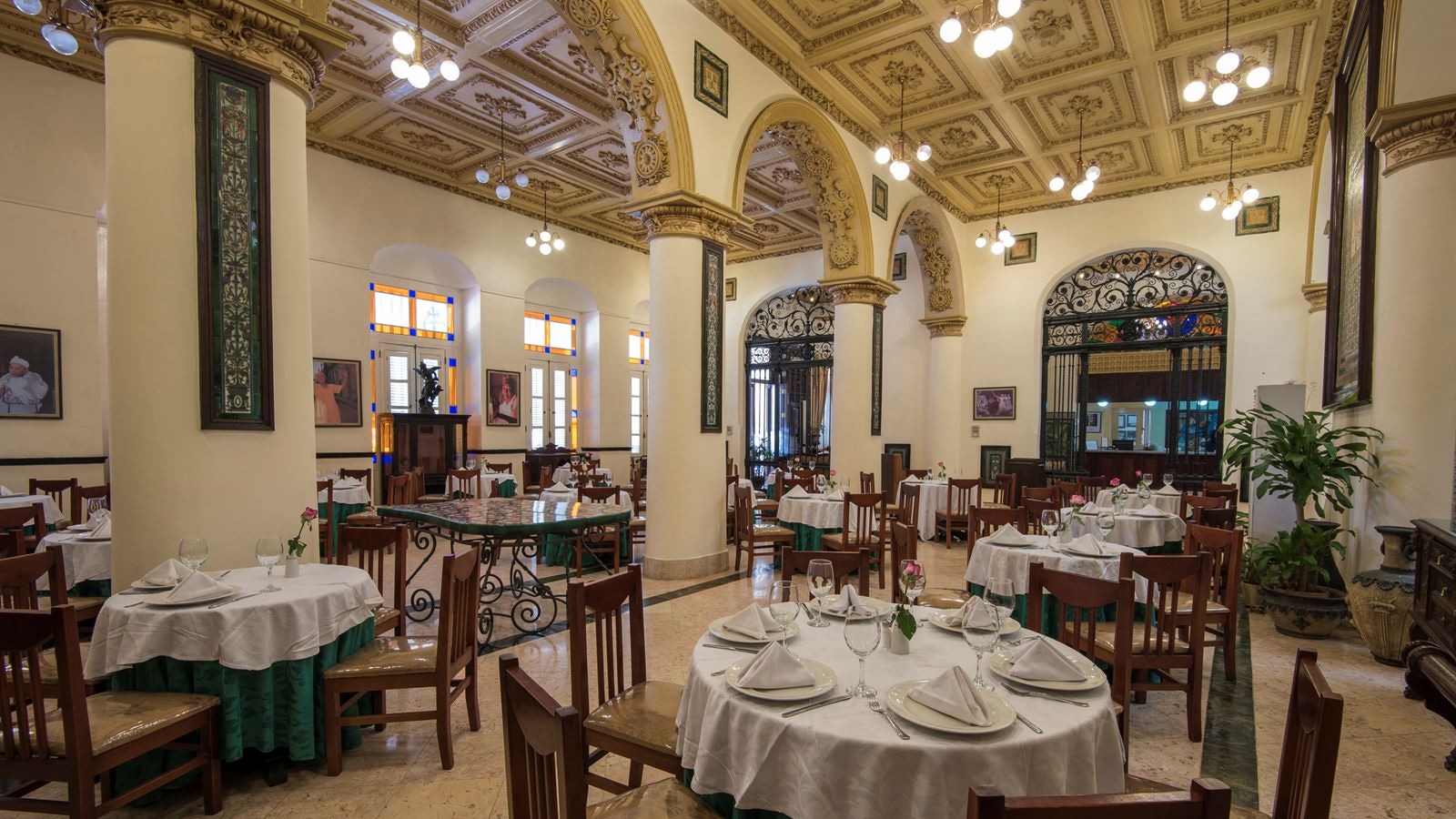 restaurants-el-colonial