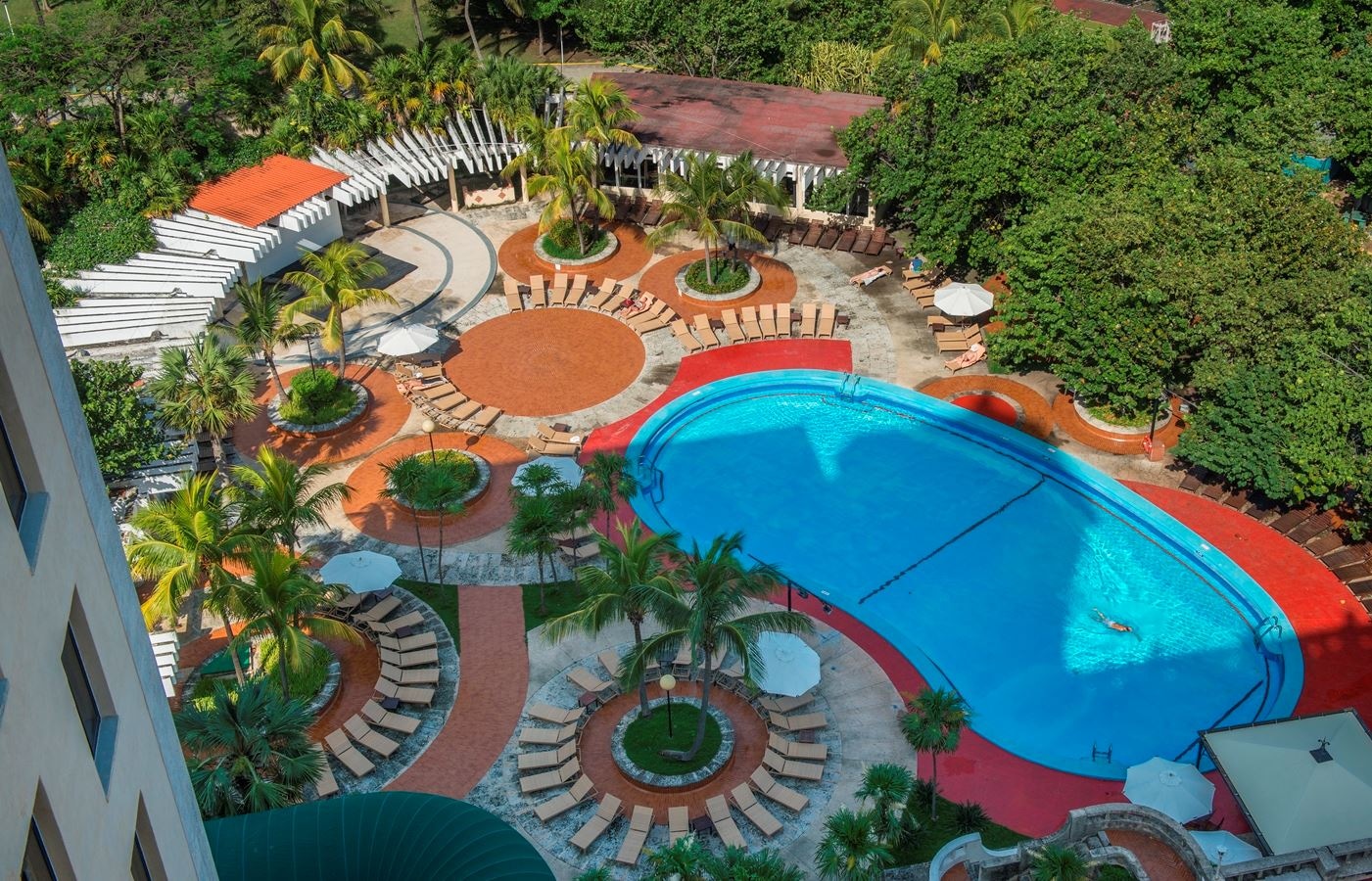 pools-outdoor-pool