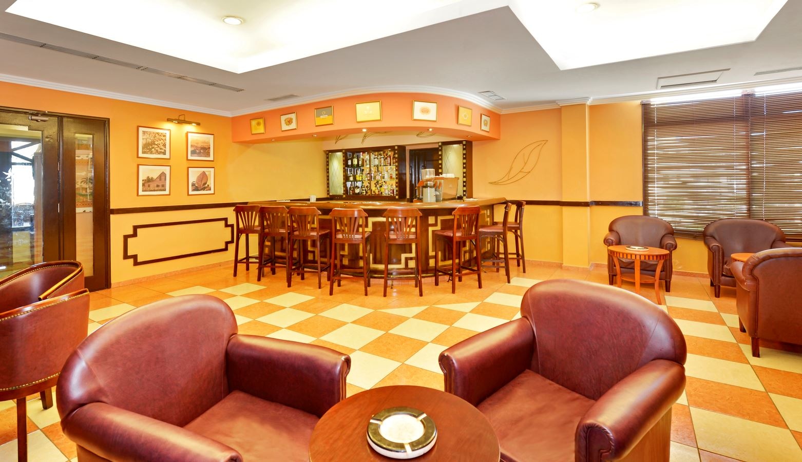 bars-cigar-bar-robusto