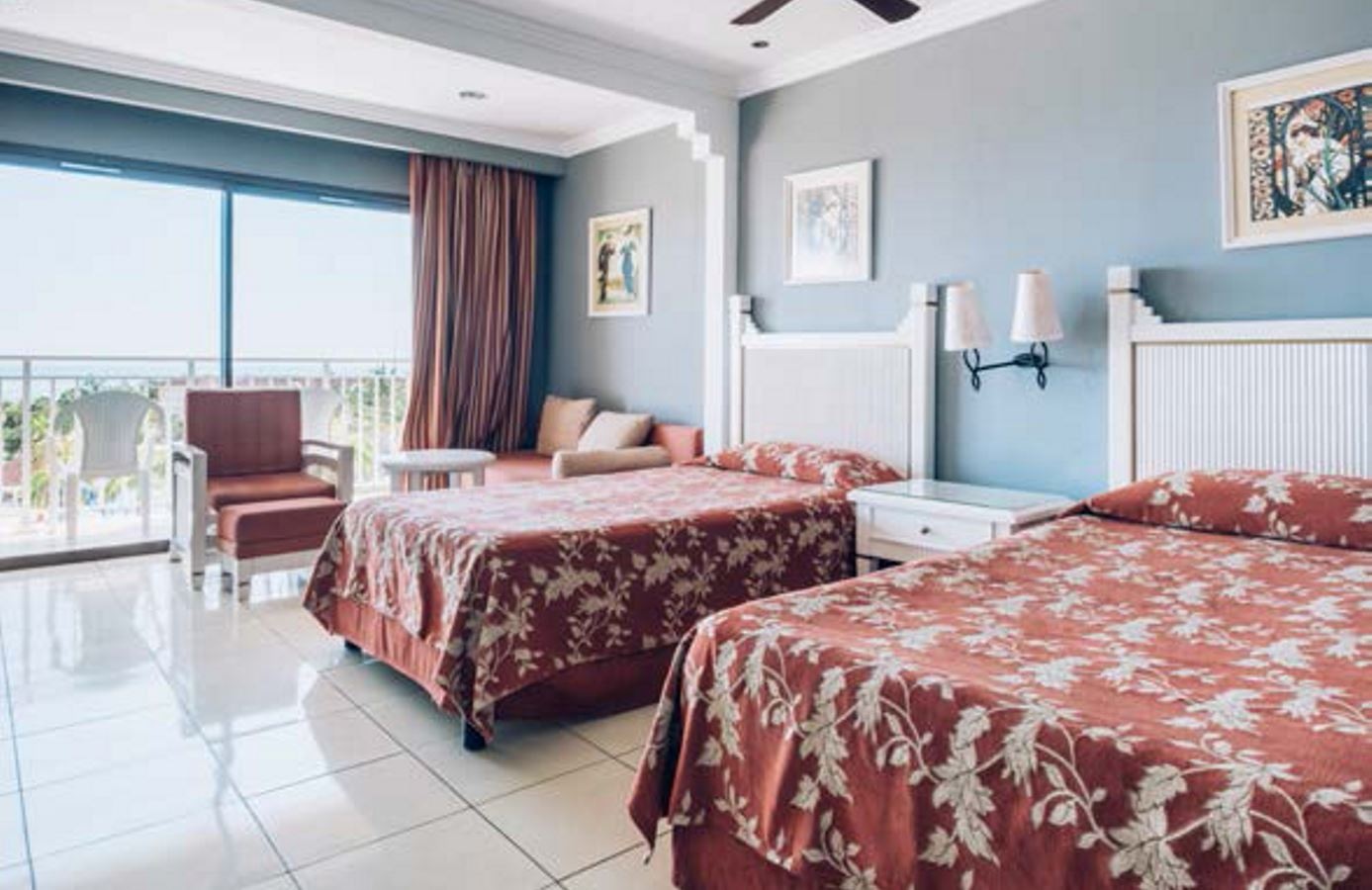 rooms-double-pool-view-relax