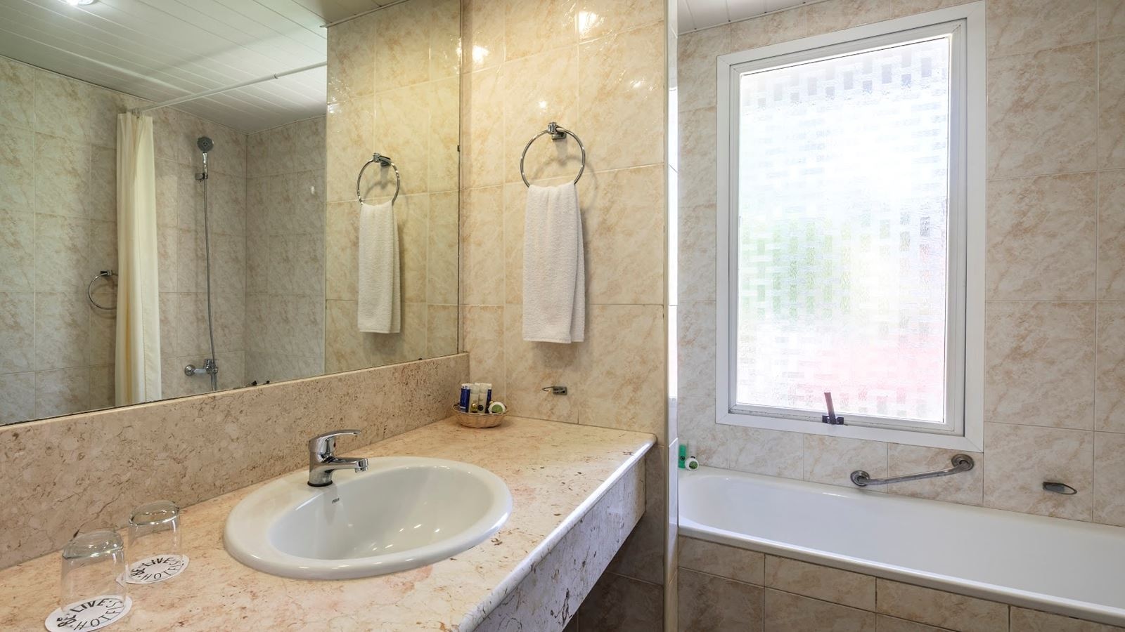 rooms-double-standard-room