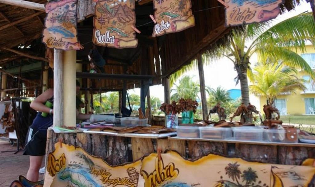 restaurants-main-building