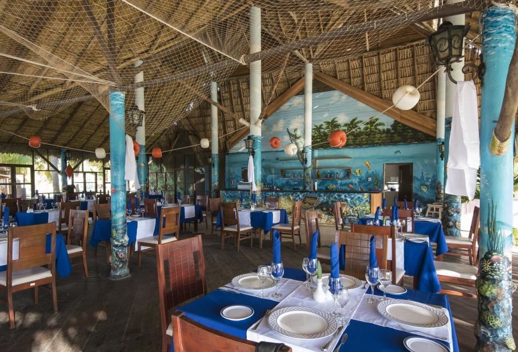 restaurants-main-building