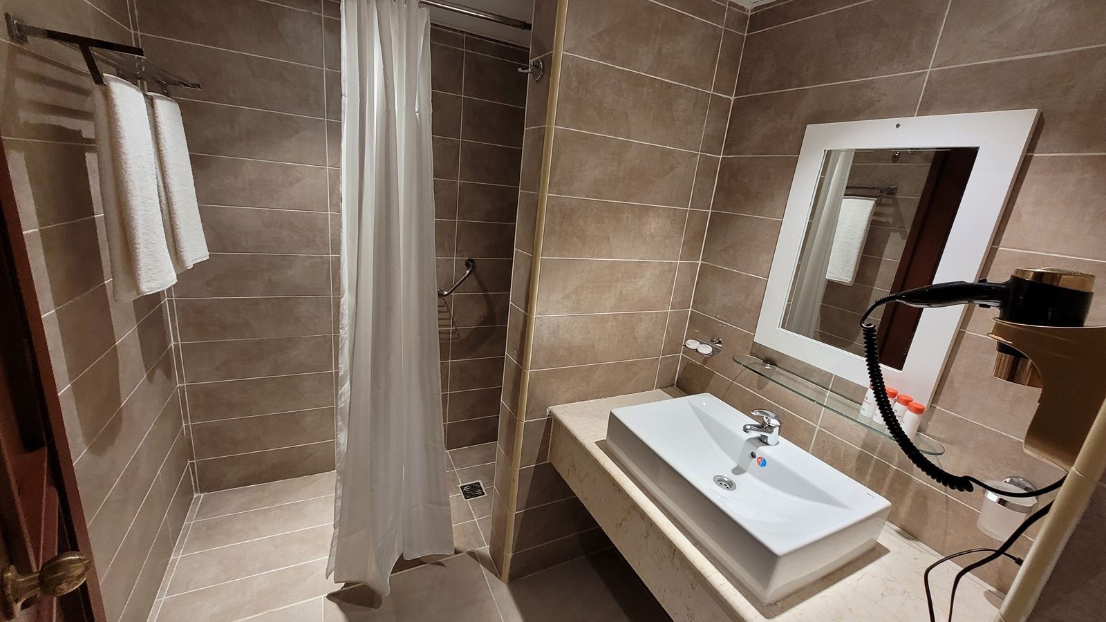 rooms-junior-suite