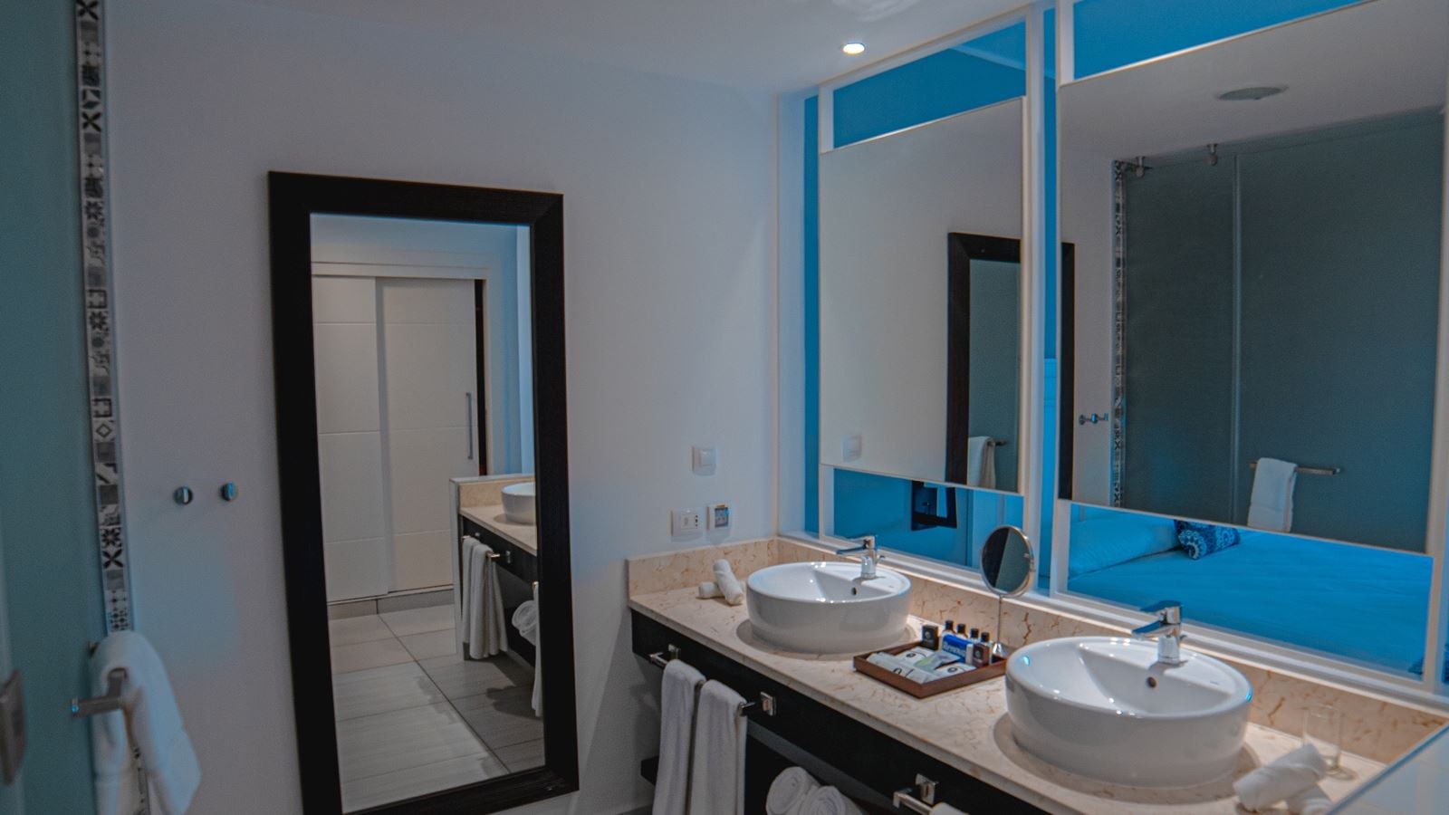 rooms-deluxe-junior-suite-ocean-view