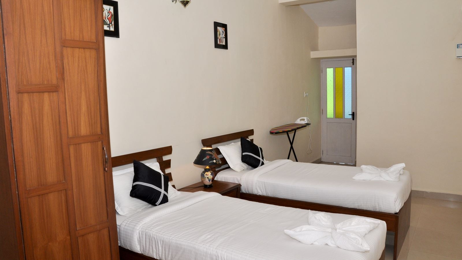 rooms-2-bedroom-villa