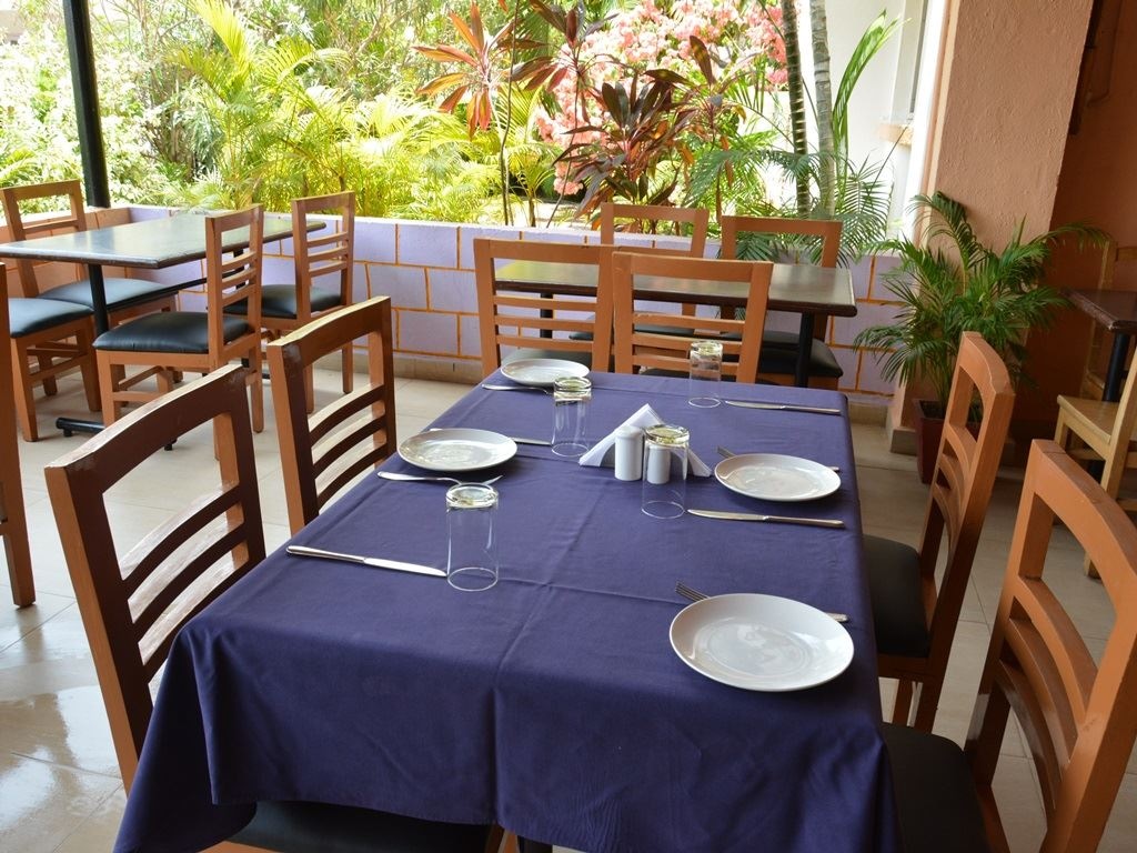 restaurants-tipsy-sparrow