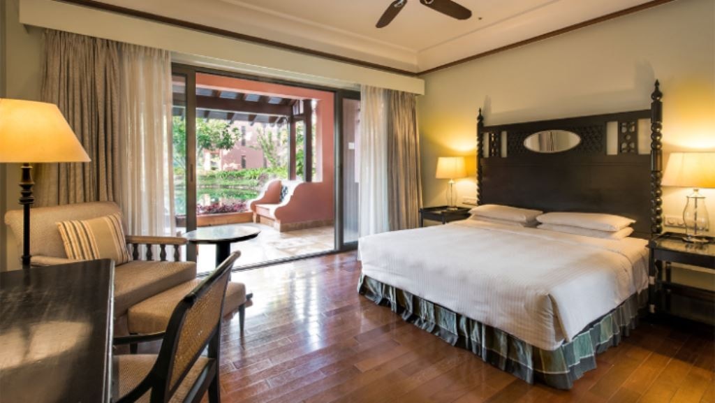 rooms-lagoonview-premium-room