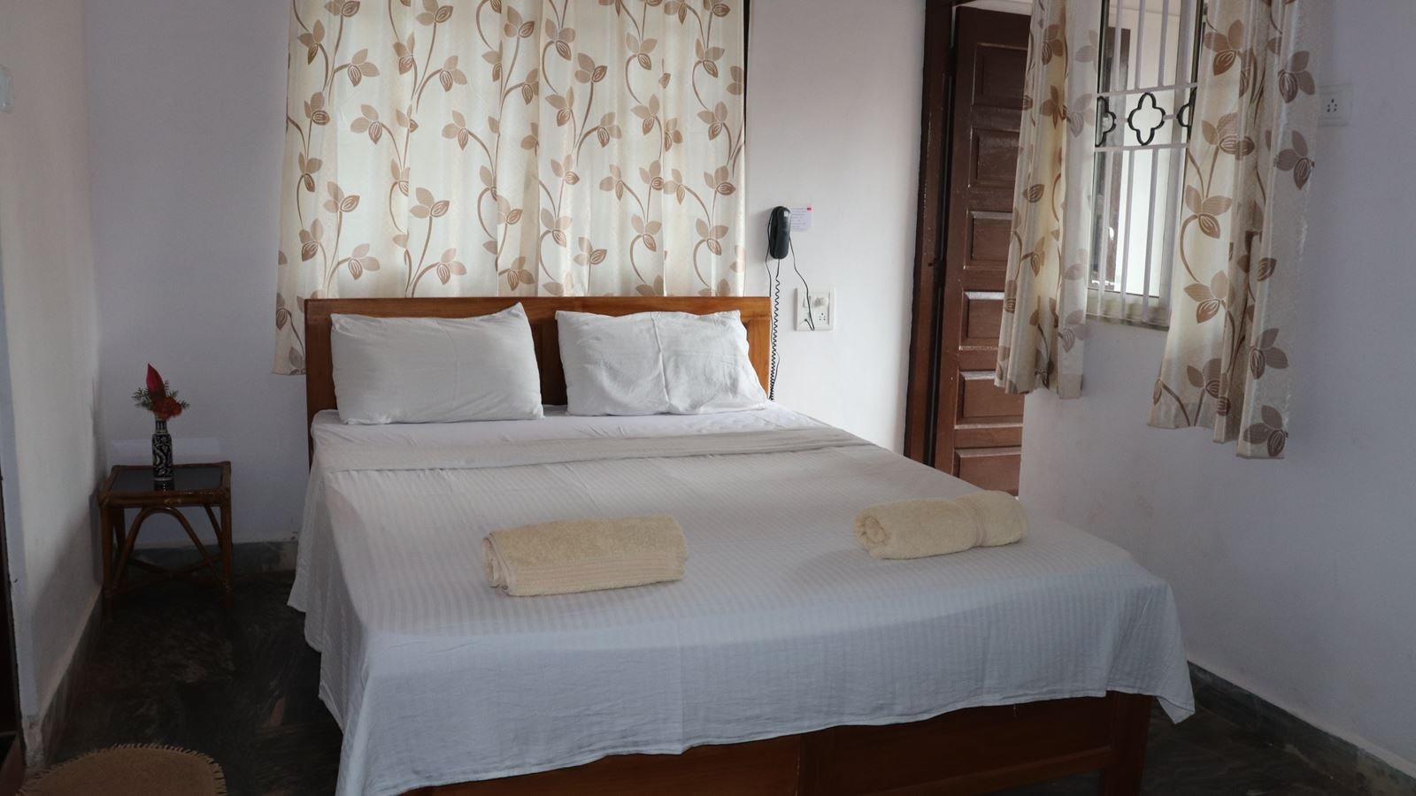 rooms-standard-non-ac