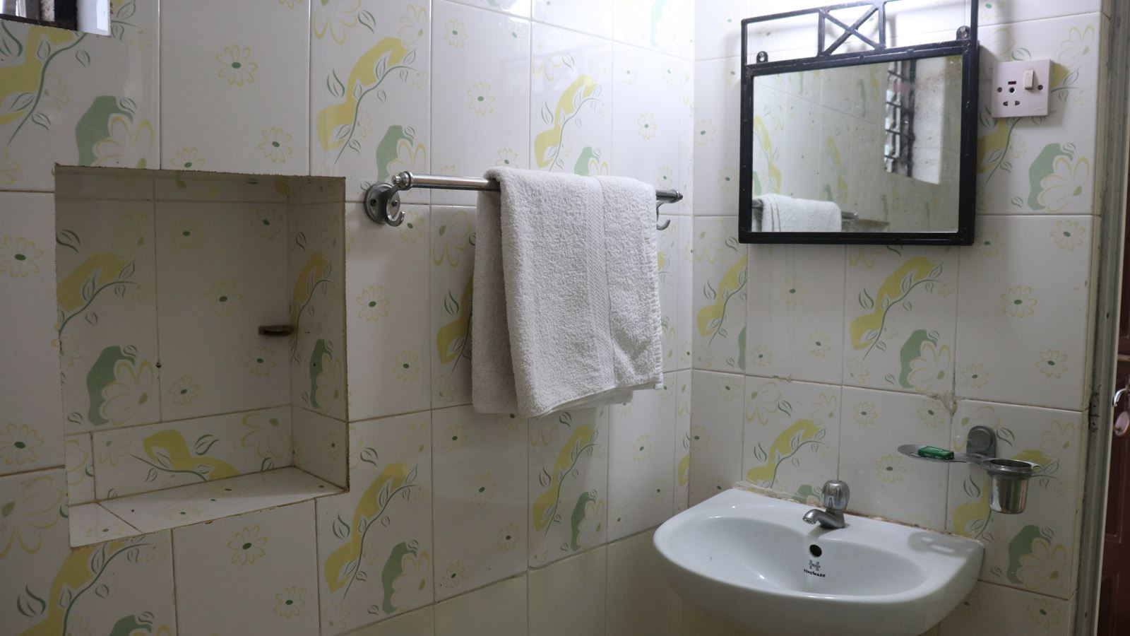 rooms-standard-ac-room