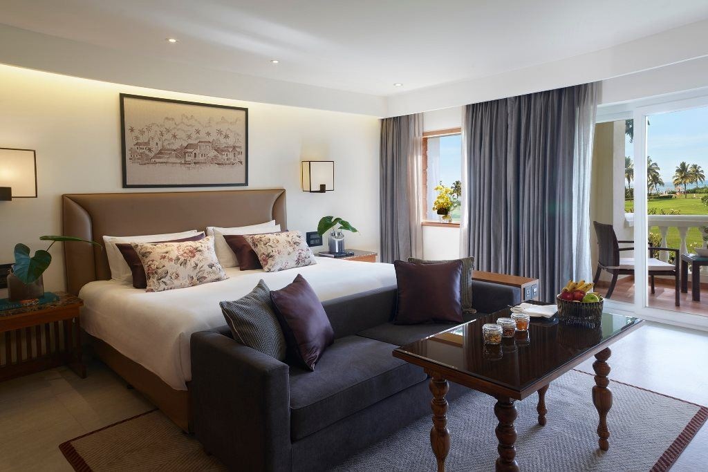 rooms-deluxe-room-sea-view