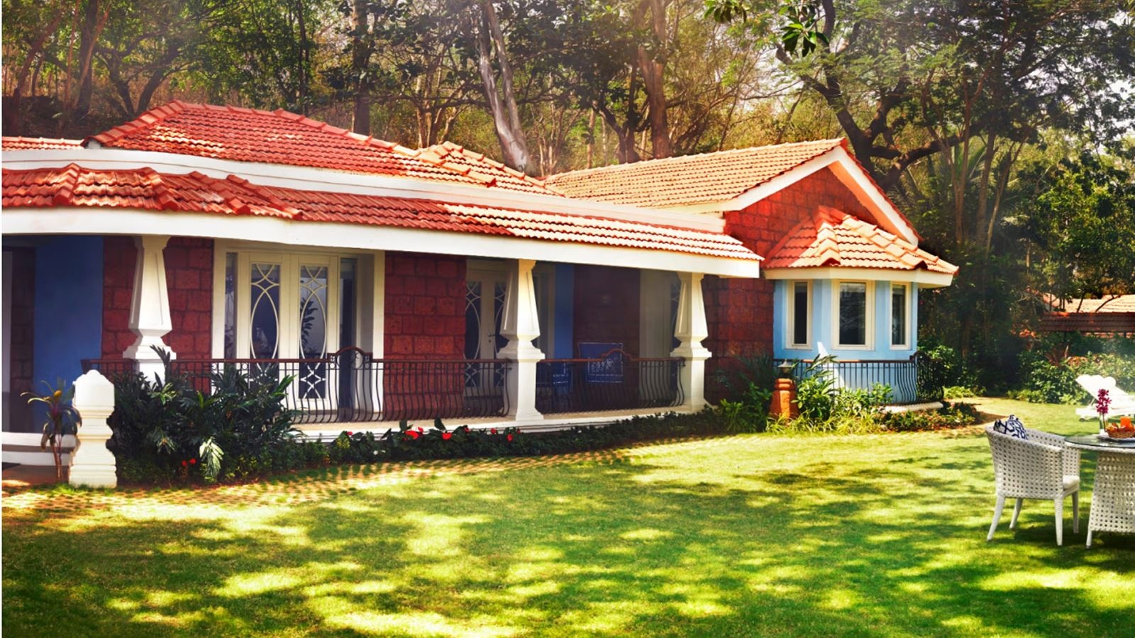 rooms-hermitage-villa-garden-view-01-bedroom