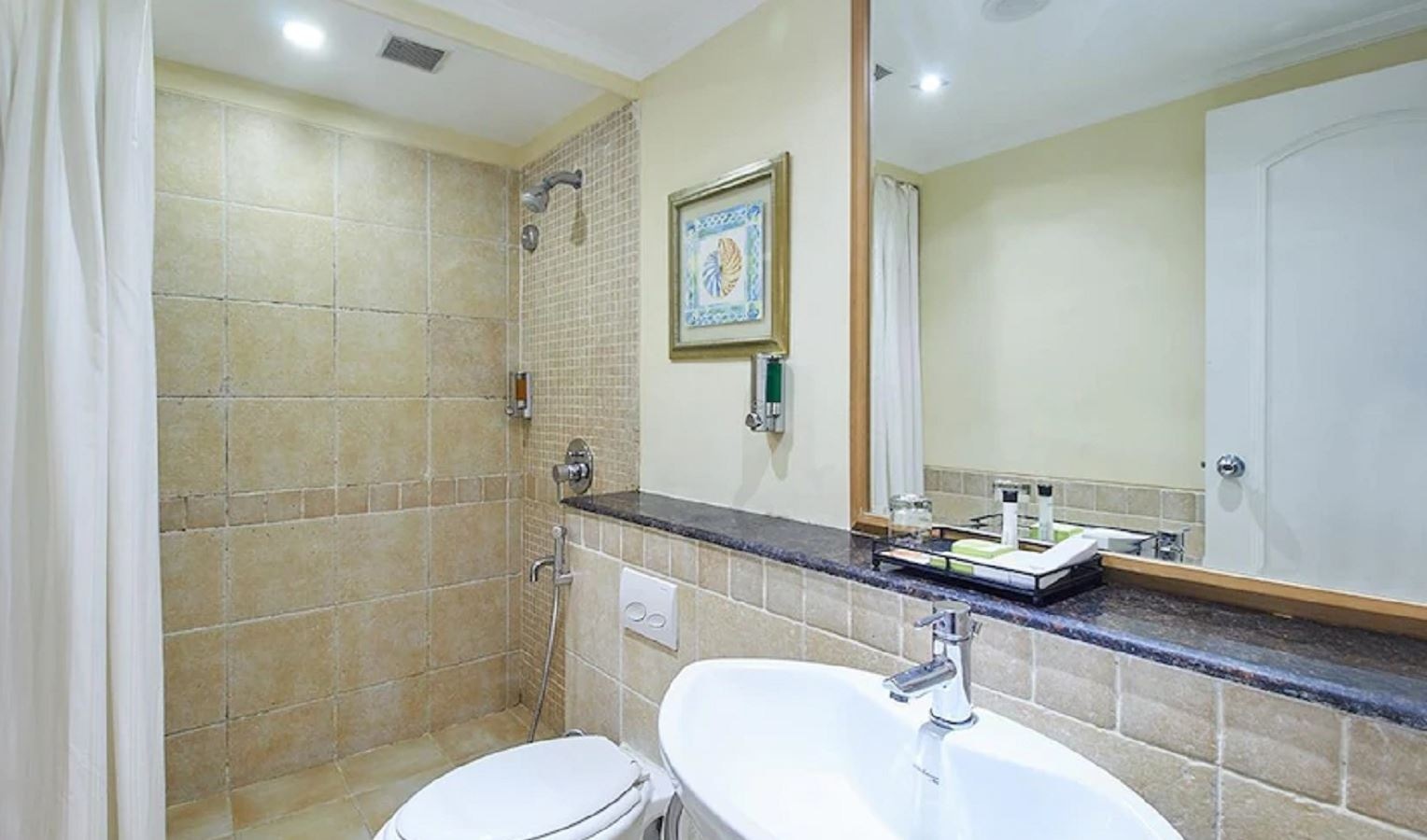 rooms-standard-room