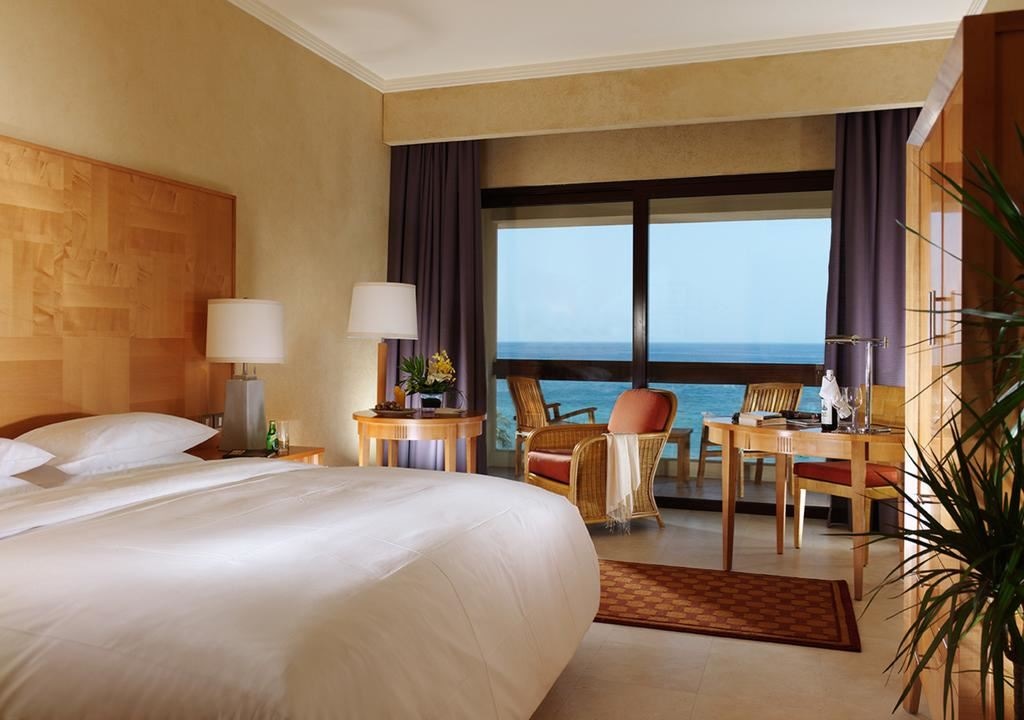 rooms-club-view-room