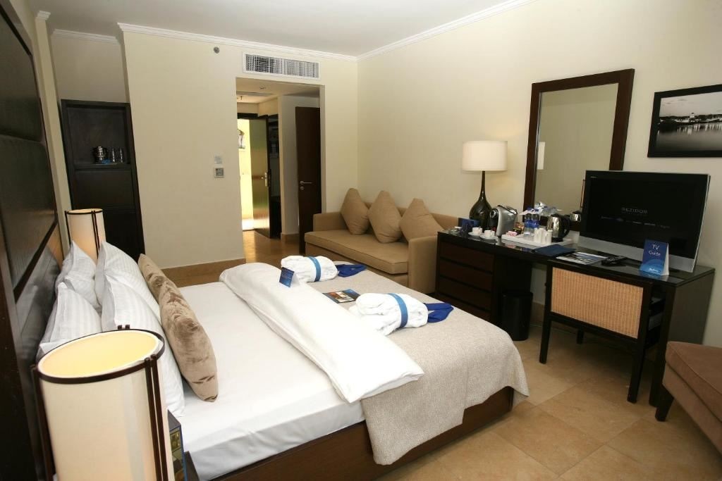 rooms-deluxe-room