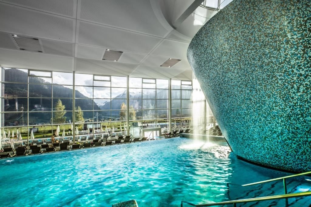 pools-main-building