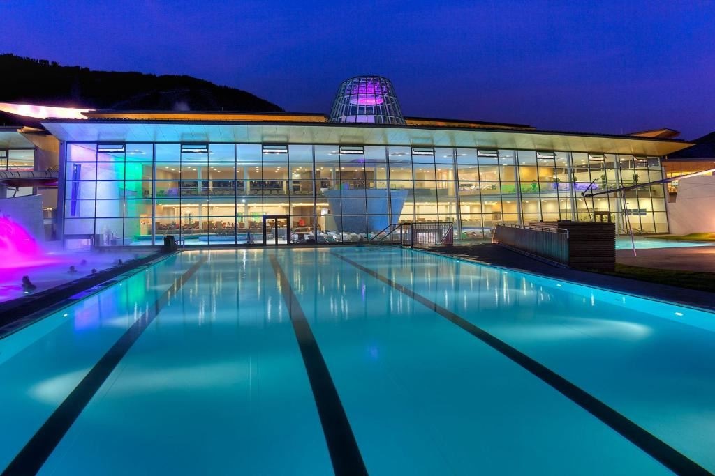 pools-main-building