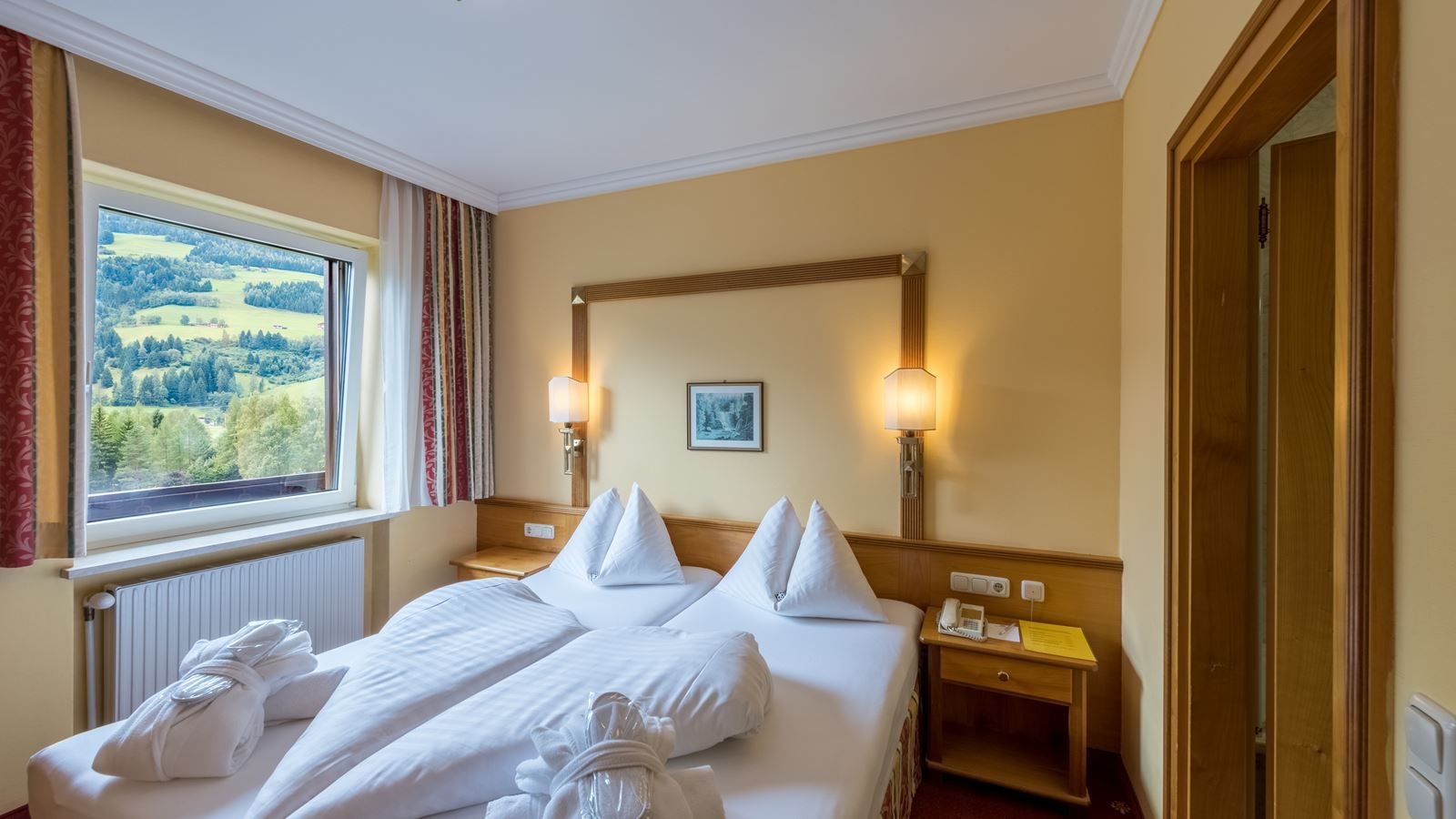 rooms-double-superior-room