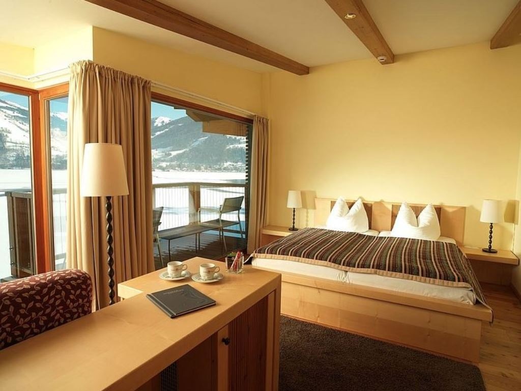 rooms-double-superior-room-with-terrace