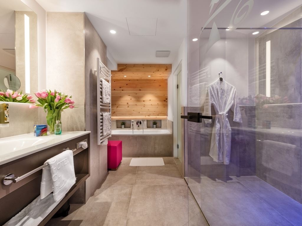 rooms-zirbensuite-deluxe