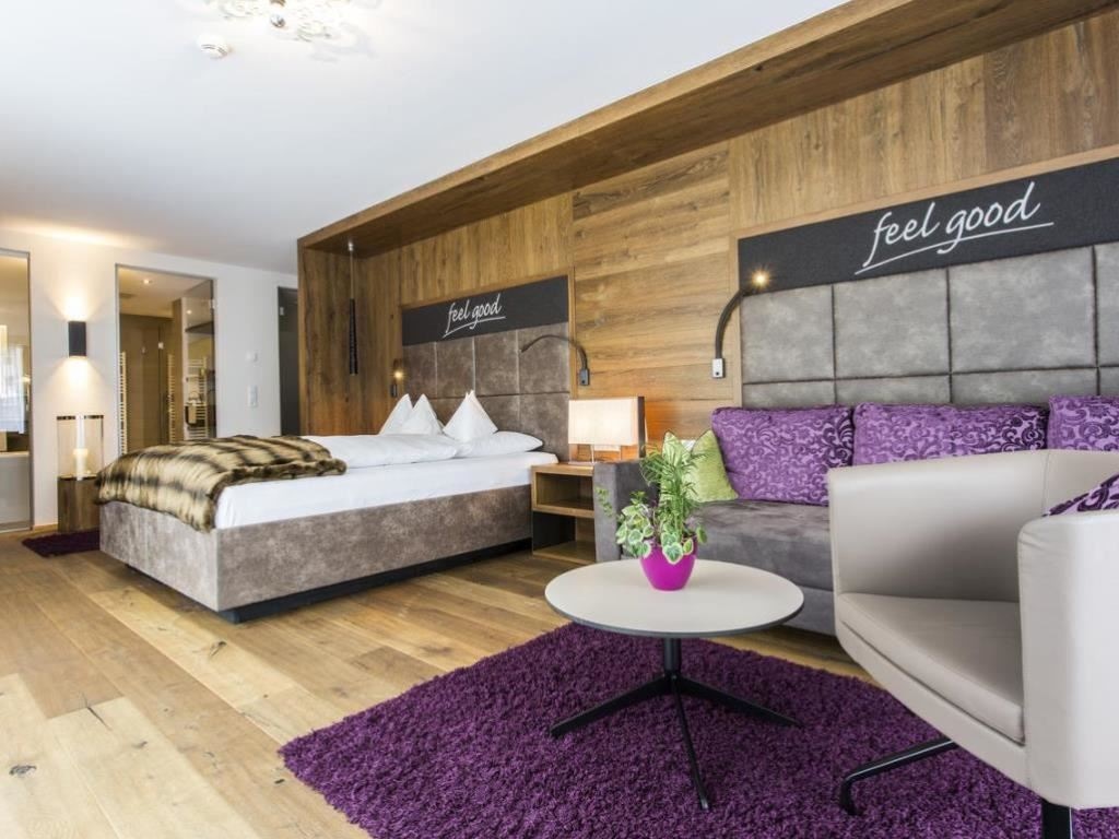 rooms-double-deluxe-room