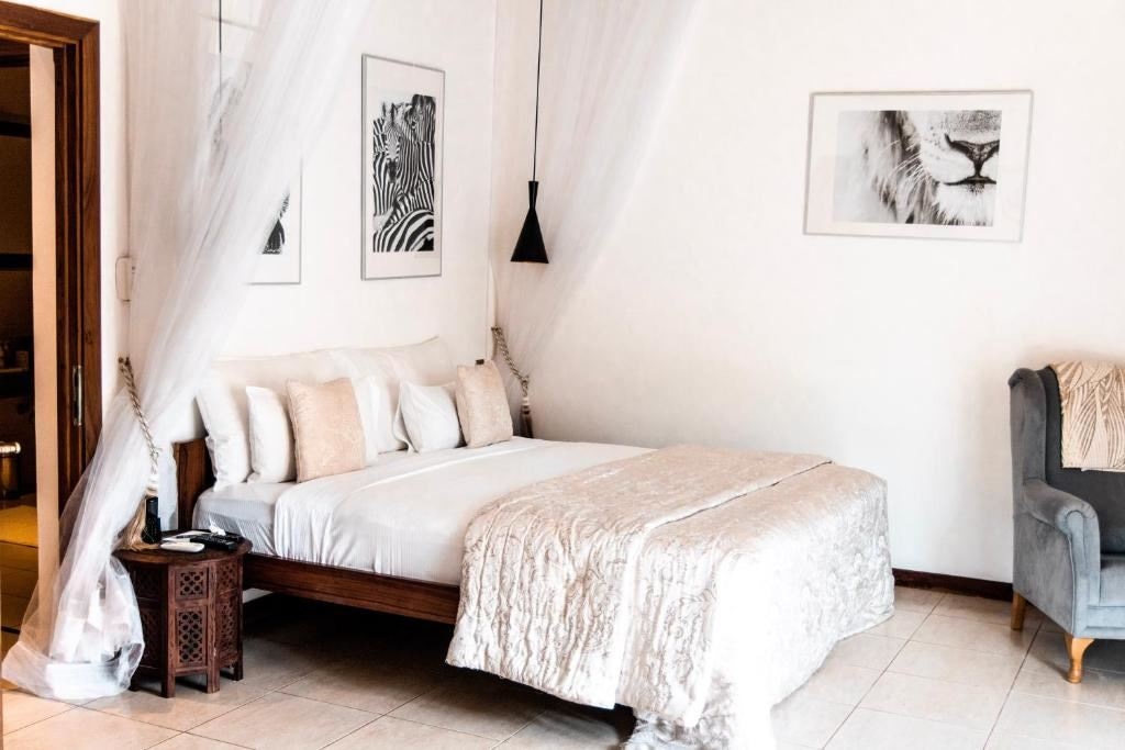 rooms-cinnamon-quadruple-room