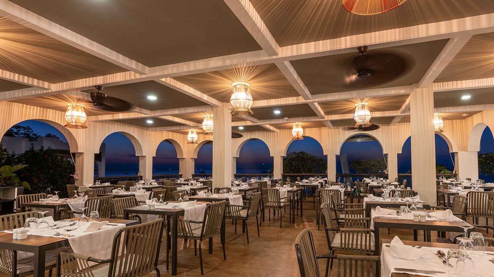 restaurants-restaurants