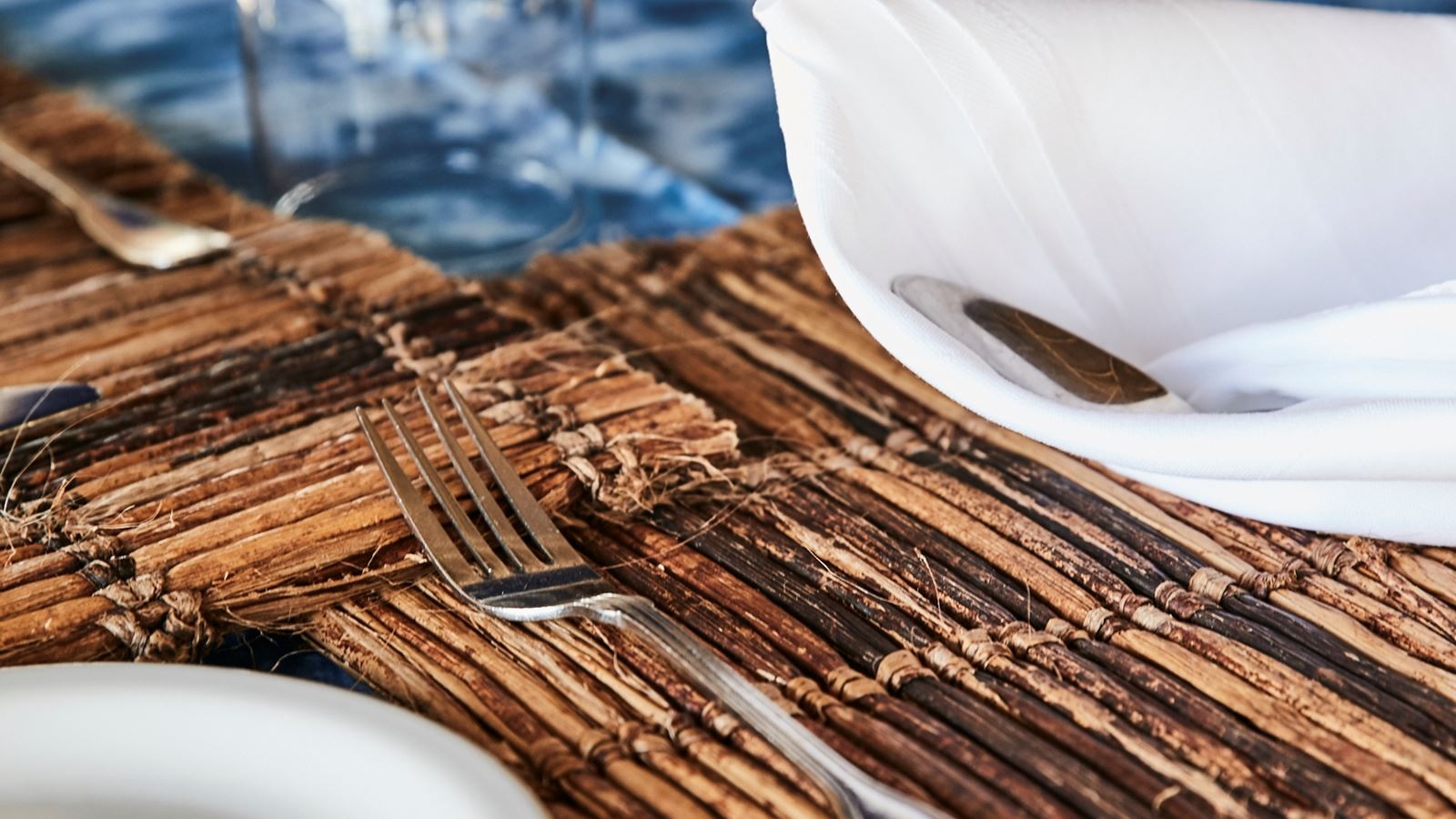 restaurants-the-breakers-grill