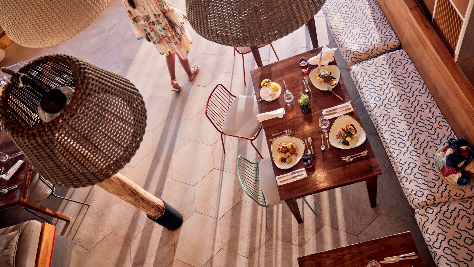 restaurants-restaurants