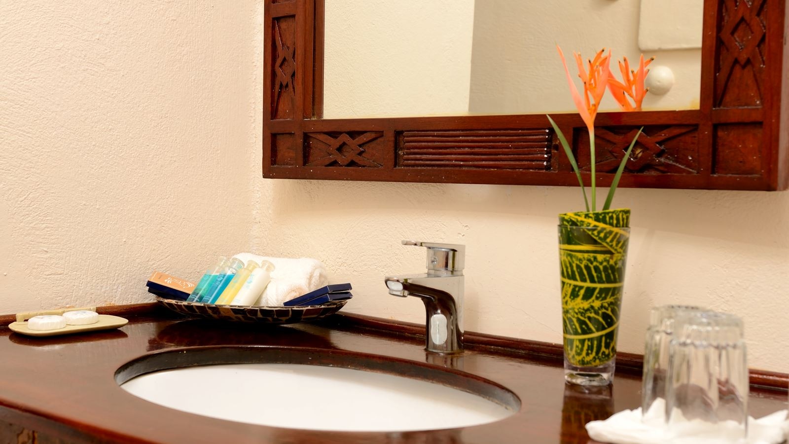 rooms-double-standard