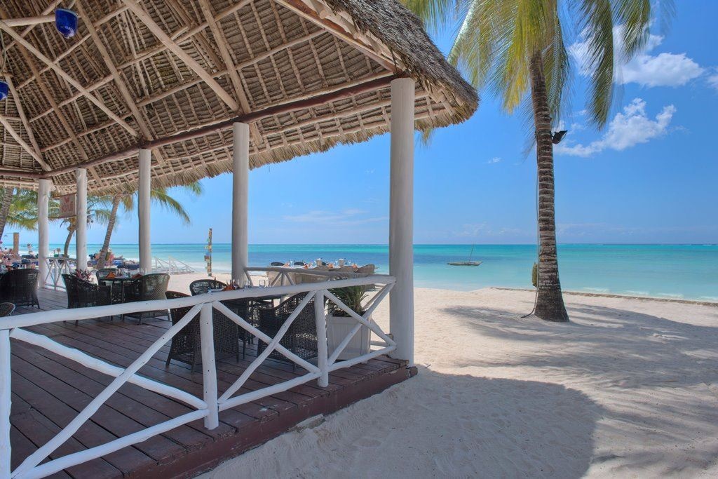 restaurants-kivuli-bar-and-restaurant