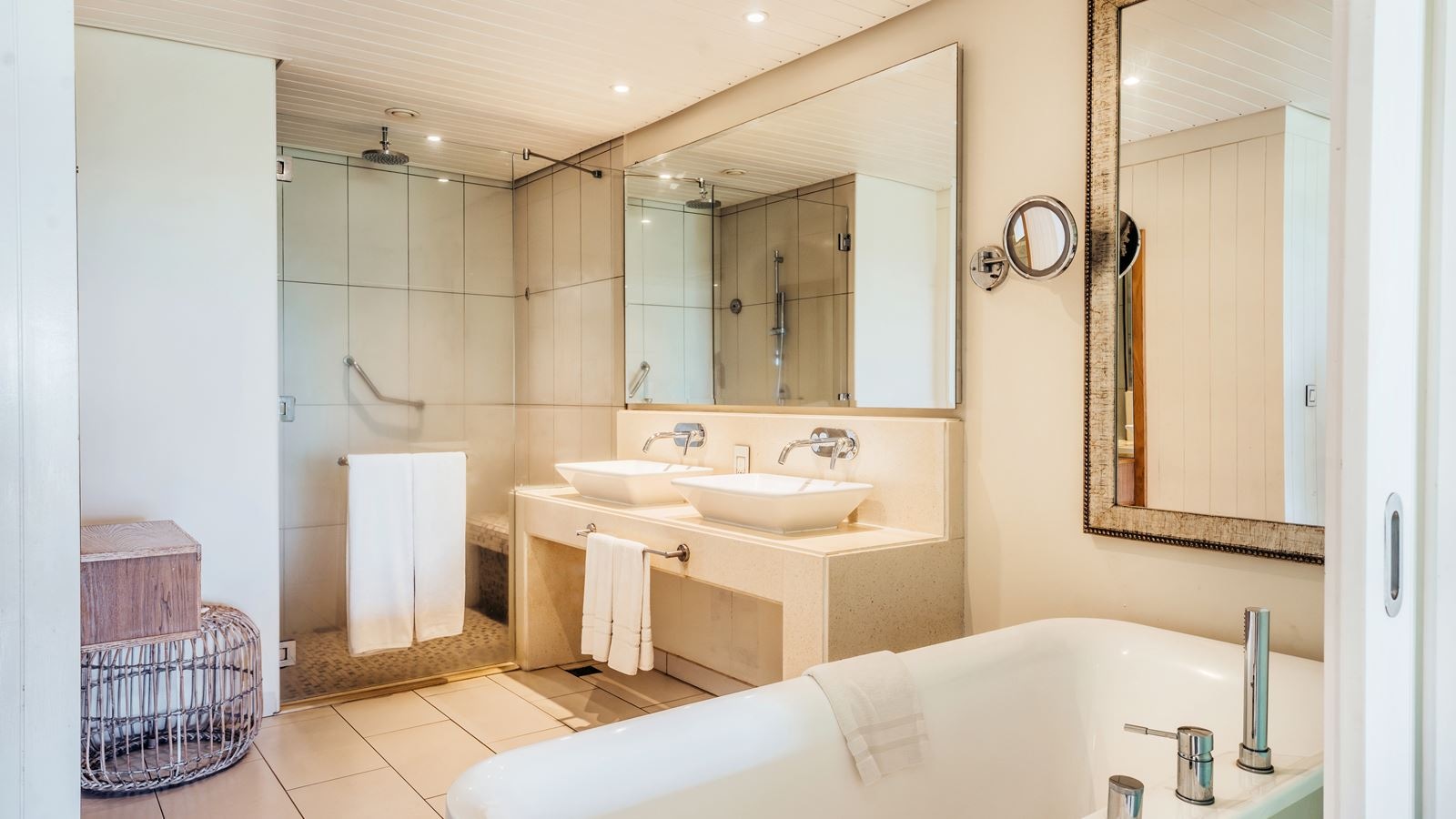 rooms-premium-ocean-rooms