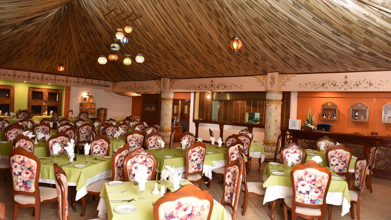 restaurants-restaurants