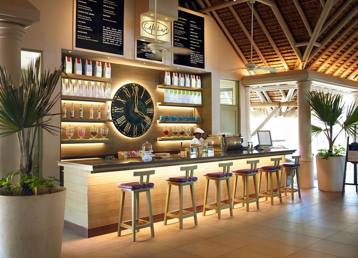 restaurants-cafe-lux